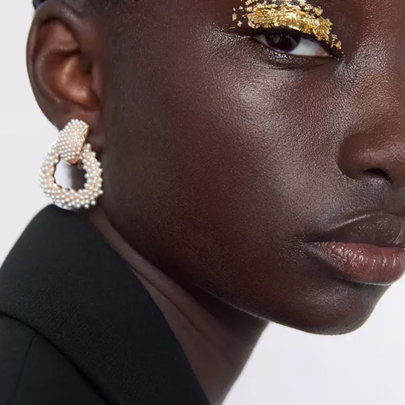 NEW Pearl Gold Hoop Earring - Picture 3 of 4